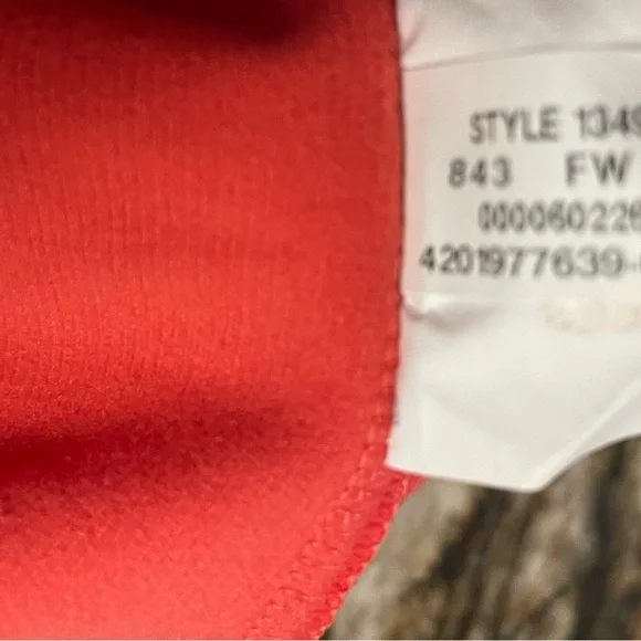 Under Armour Vibrant Coral ColdGear Fitted Top - Picture 9 of 12